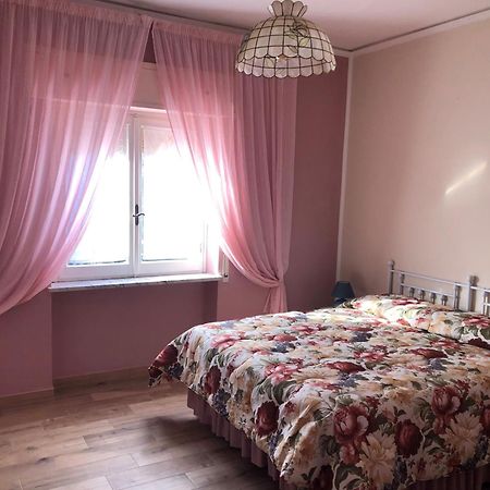 Casa Di Giose Con Garage Leilighet Caprarola Eksteriør bilde