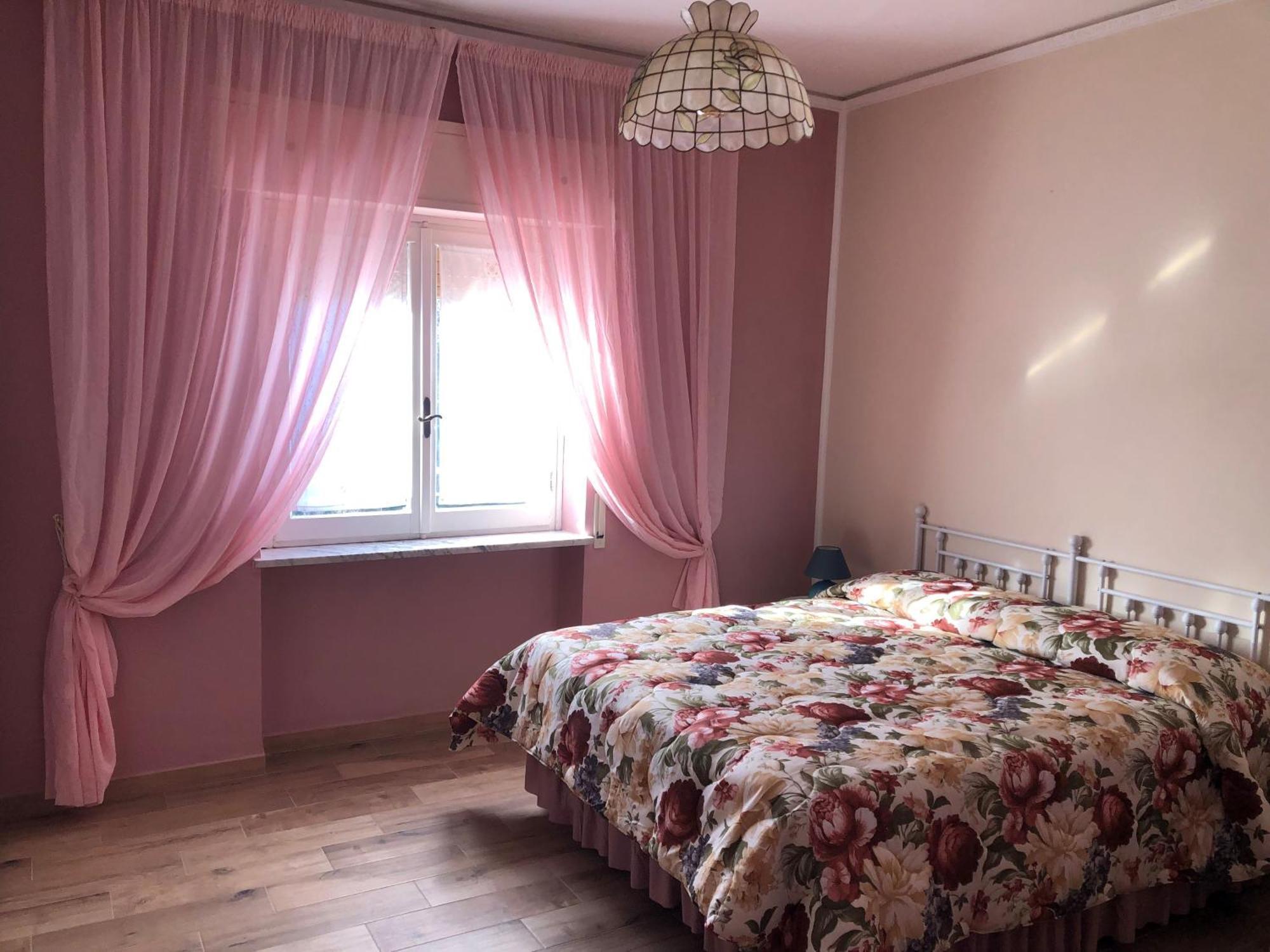 Casa Di Giose Con Garage Leilighet Caprarola Eksteriør bilde